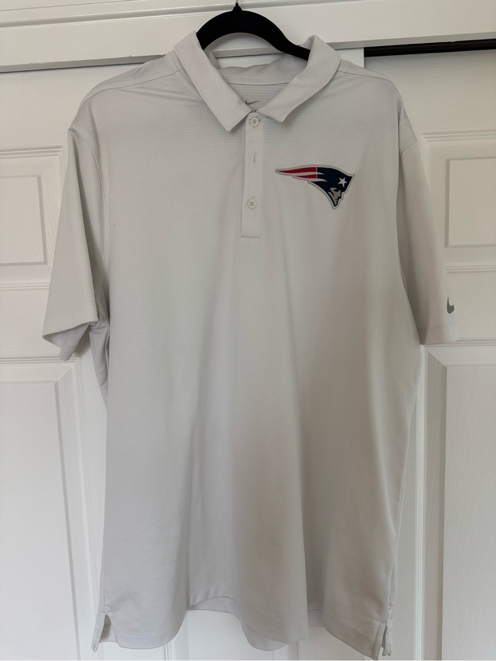 Nike Men’s White New England Patriots Golf Polo Shirt - Size XL